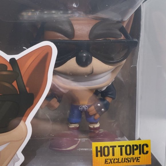 Crash Bandicoot Crash Bandicoot Biker Outfit Hot Topic Exclusive Funko Pop - Picture 7 of 10